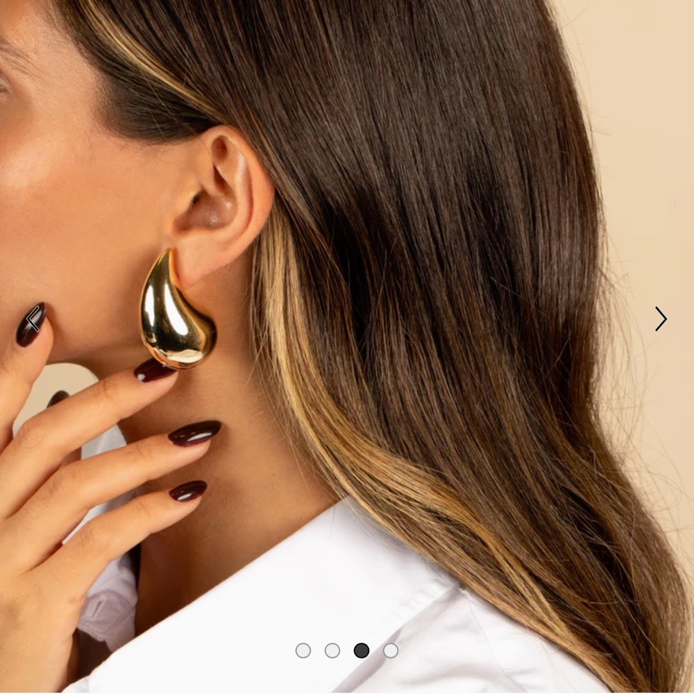 Adina Eden Chunky Drop Earrings - NWT
